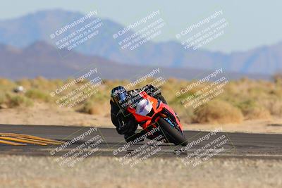 media/Oct-29-2022-CVMA (Sat) [[14c0aa3b66]]/Race 8 Supersport Middleweight/Folder 2/